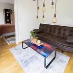 Eggenberg - - Self Check-in *