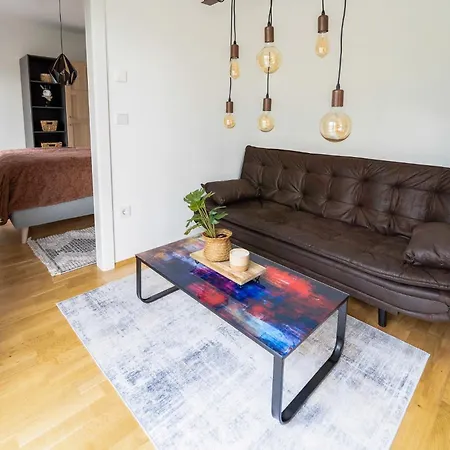 Eggenberg - - Self Check-in *